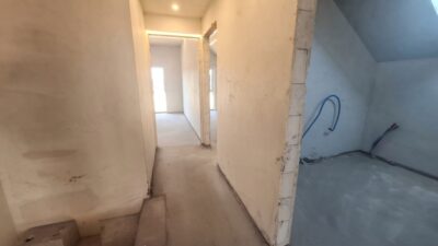 Dom w zabudowie bliźniaczej Dołuje