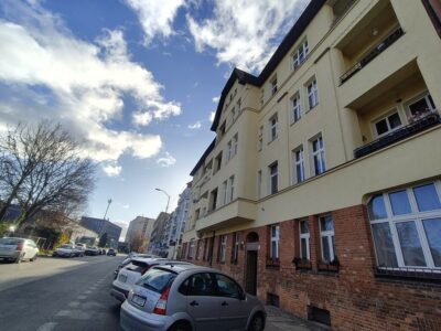 Cztery pokoje z balkonem w świetnej lokalizacji
