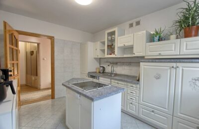 Gumieńce, 3 pokoje. ogród , garaż - 64,75 m2