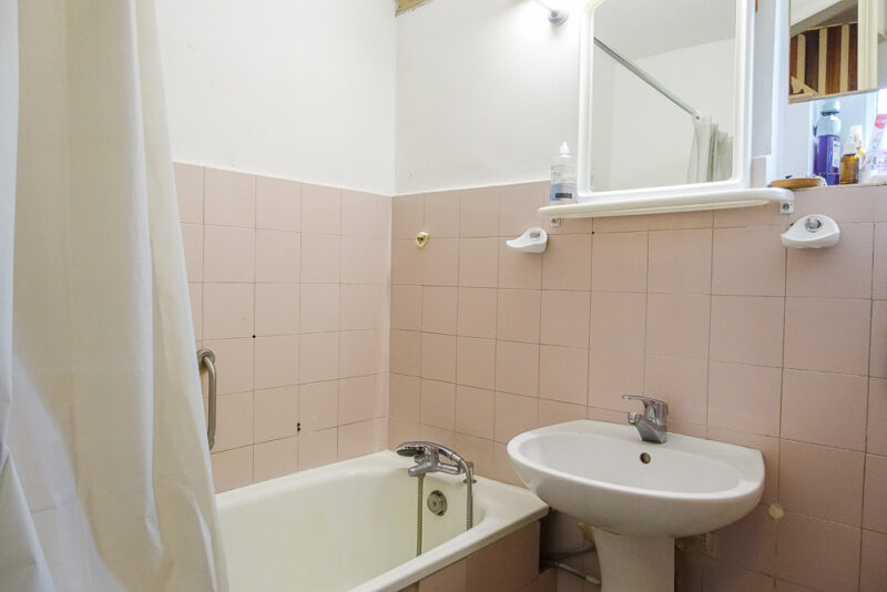Parter domu, ogród, garaż, piwnica 690.000 zł