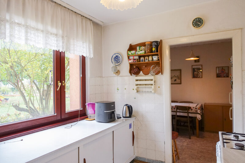 Parter domu, ogród, garaż, piwnica 690.000 zł