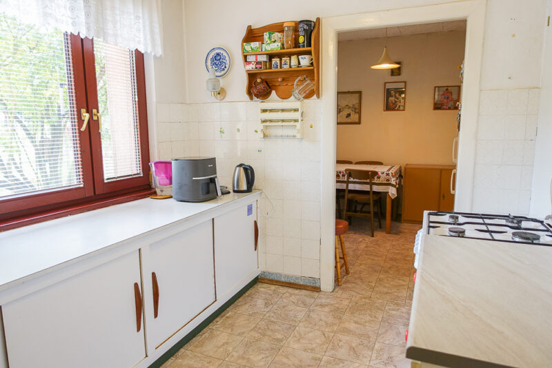 Parter domu, ogród, garaż, piwnica 690.000 zł