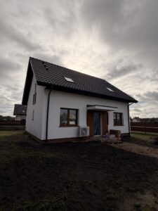 Dom jednorodzinny blisko lasu Niedźwiedź