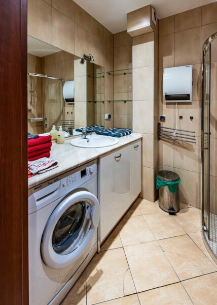 Apartamet w lesie sosnowym - 100 m od plazy