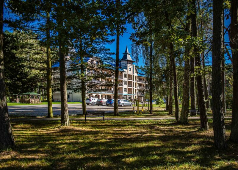 Apartamet w lesie sosnowym - 100 m od plazy