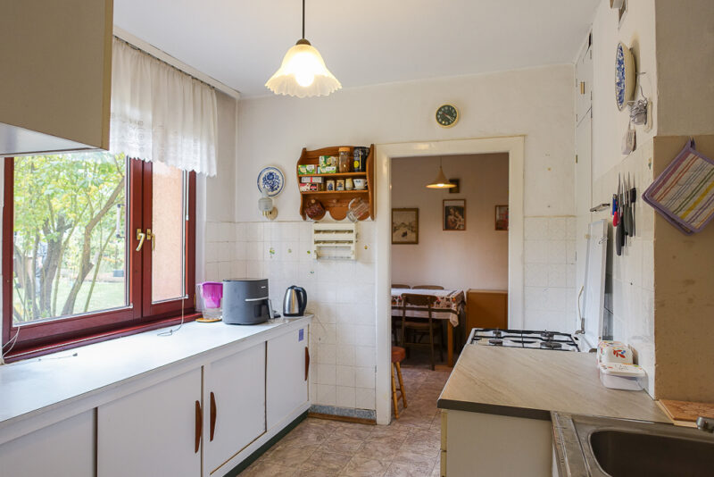 Parter domu, ogród, garaż, piwnica 690.000 zł
