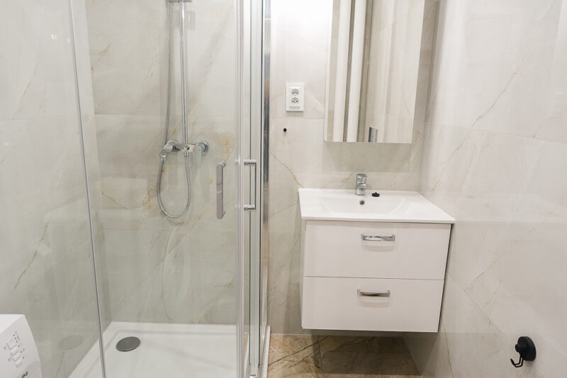 os. Książąt Pomorskich 2 pok. 46m2 2600 zł Ip.