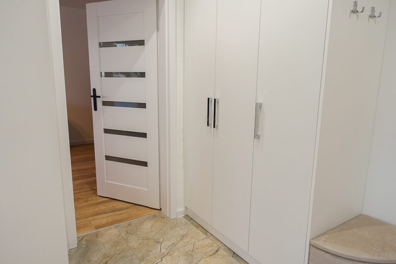 os. Książąt Pomorskich 2 pok. 46m2 2600 zł Ip.