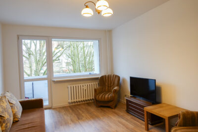 os. Książąt Pomorskich 2 pok. 46m2 2600 zł Ip.