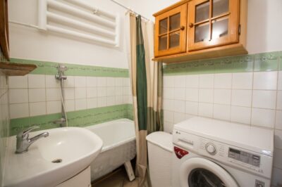 2-pokojowe mieszkanie z dużym balkonem – ul. Struga