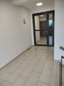 3 pok.mieszkanie/ 2 niezależne lokale/ 2 miejsca postojowe w cenie