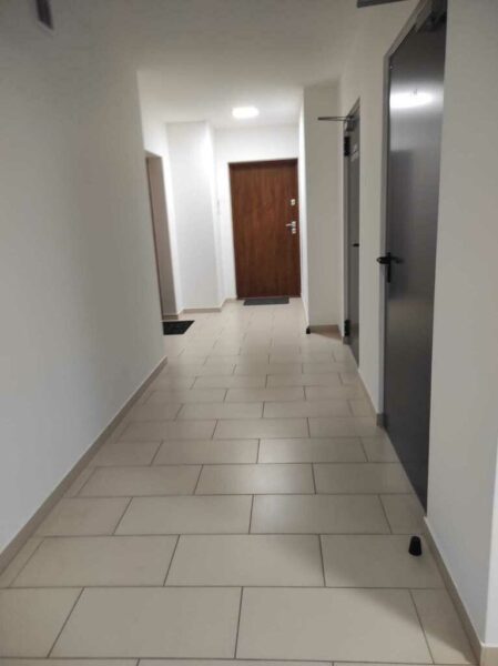 3 pok.mieszkanie/ 2 niezależne lokale/ 2 miejsca postojowe w cenie