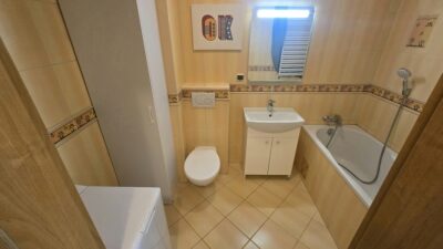 Atrakcyjny apartament przy parku Kasprowicza.