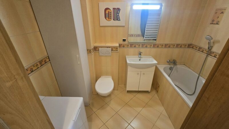 Atrakcyjny apartament przy parku Kasprowicza.