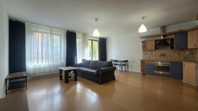 Atrakcyjny apartament przy parku Kasprowicza.