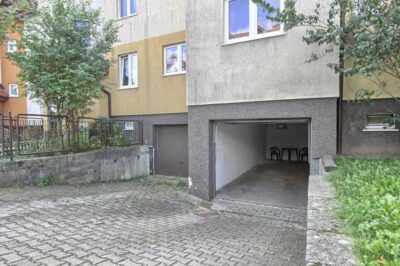 2 pokoje na wynajem z ogródkiem i garażem - Mierzyn