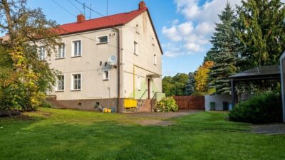 Ińsko – mieszkanie 37,24 m², 200 m od jeziora, ogród 120 m².
