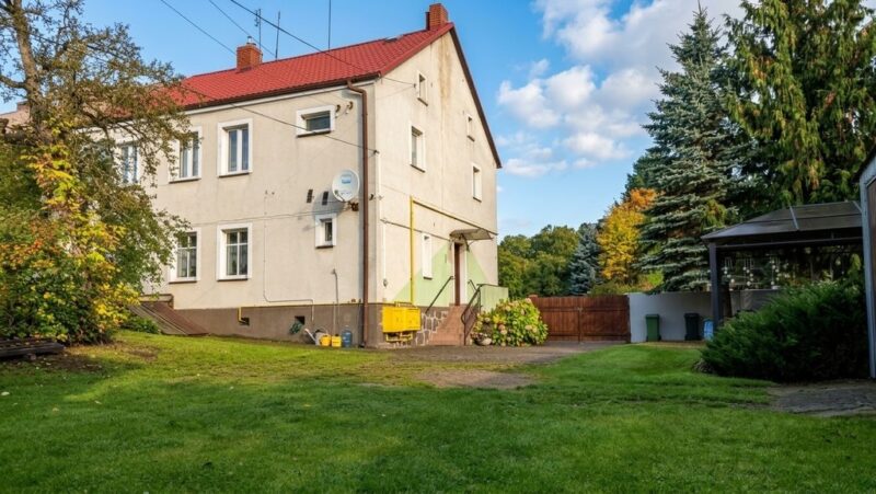 Ińsko – mieszkanie 37,24 m², 200 m od jeziora, ogród 120 m².
