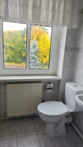 Ińsko – mieszkanie 37,24 m², 200 m od jeziora, ogród 120 m².