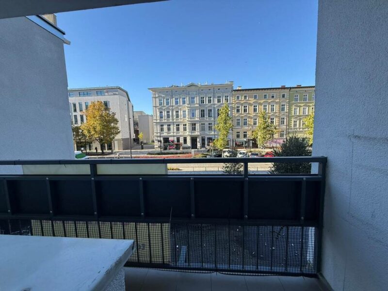 Jasne mieszkanie z balkonem w centrum al. Wojska Polskiego