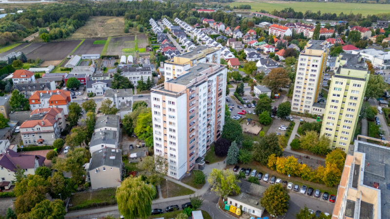 2 pokoje, winda, duży balkon i widok – Zdroje!