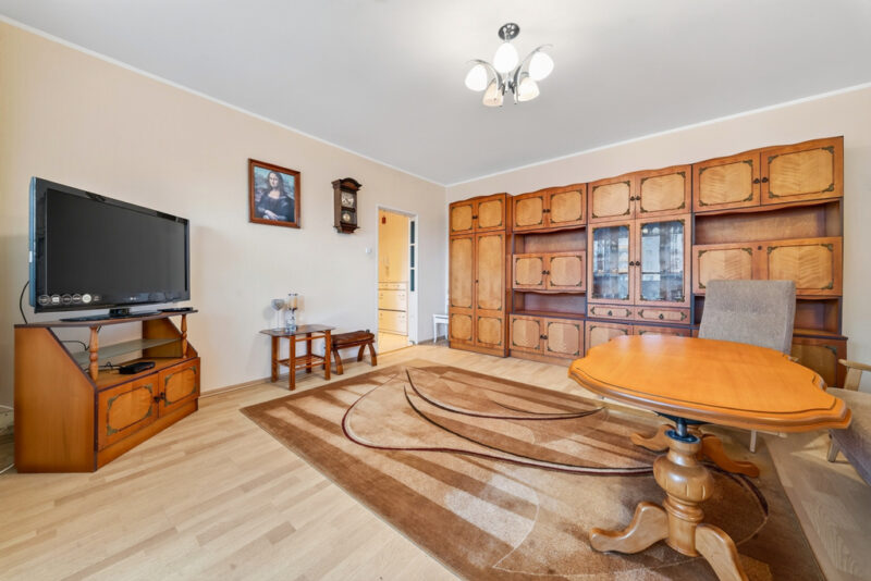 2 pokoje, winda, duży balkon i widok – Zdroje!