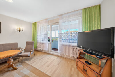2 pokoje, winda, duży balkon i widok – Zdroje!