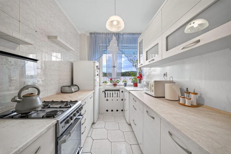 2 pokoje, winda, duży balkon i widok – Zdroje!