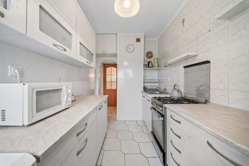 2 pokoje, winda, duży balkon i widok – Zdroje!