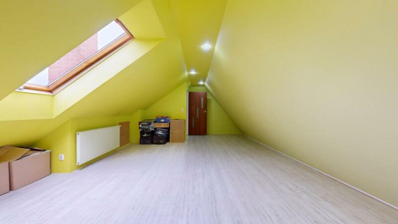 Dom wolnostojący 150 m², 2 źródła ciepła i piwnica