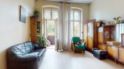2 pokoje z antresolami, balkonem i piwnicą
