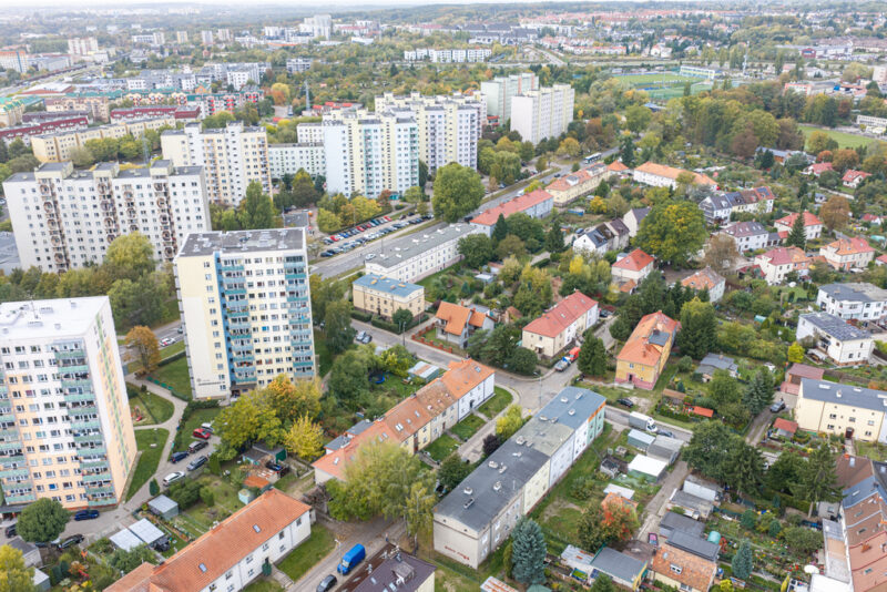 Dom wolnostojący 150 m², 2 źródła ciepła i piwnica