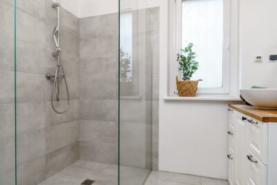 Pogodno z klimatem! 2 słoneczne pokoje, duża kuchnia i ogródek