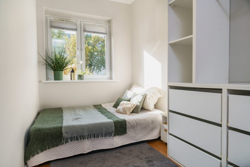 Pogodno z klimatem! 2 słoneczne pokoje, duża kuchnia i ogródek