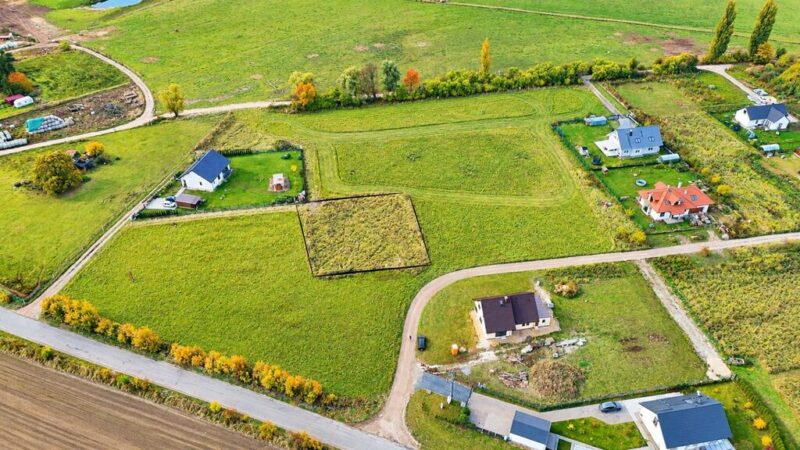 Działka budowlana 1147 m² w Bobolinie