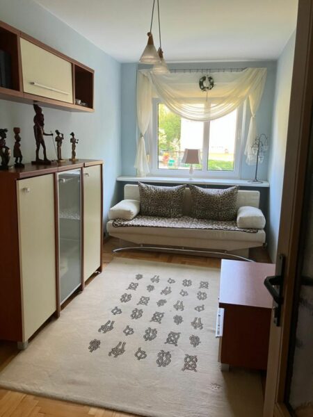 Na sprzedaż 4-pok. o pow.95 m² taras 20m2,balkon.