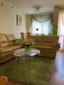Na sprzedaż 4-pok. o pow.95 m² taras 20m2,balkon.