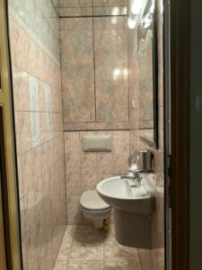 Na sprzedaż 4-pok. o pow.95 m² taras 20m2,balkon.