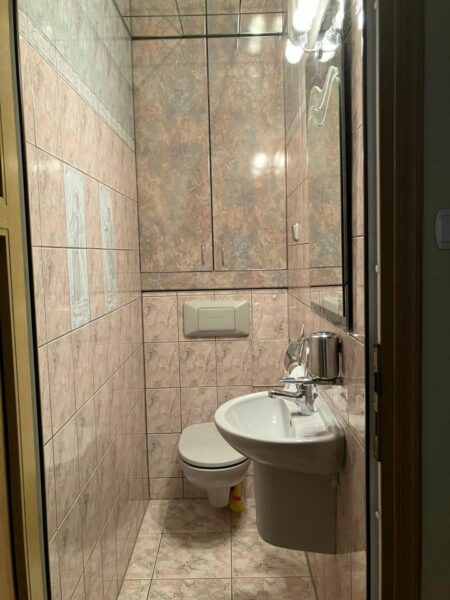 Na sprzedaż 4-pok. o pow.95 m² taras 20m2,balkon.