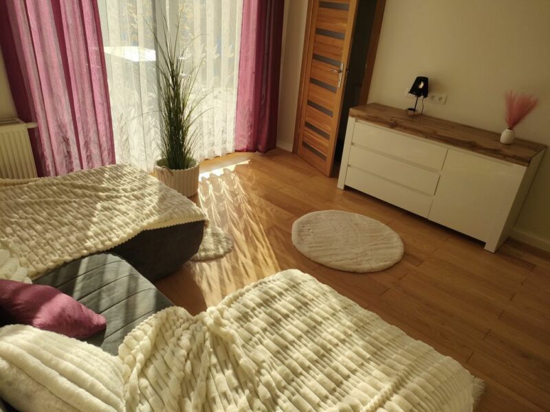 Mierzyn ładny bliźniak 110m2 z garażem i ogrodem.