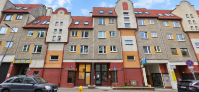 Lokal na parterze przy szpitalu